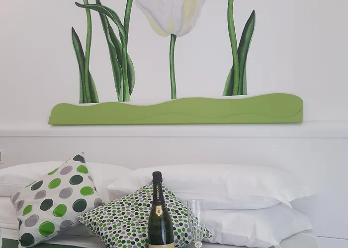 Alojamento de Acomodação e Pequeno-almoço Residenza Burmaria Free Parking 4*