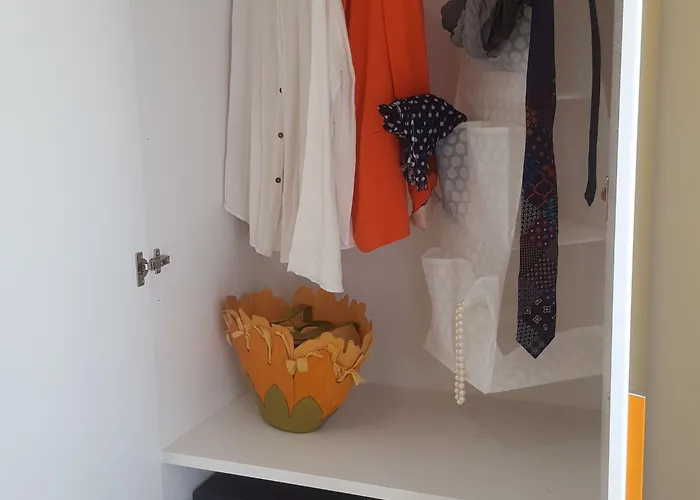 Residenza Burmaria Free Parking Alojamento de Acomodação e Pequeno-almoço 4*