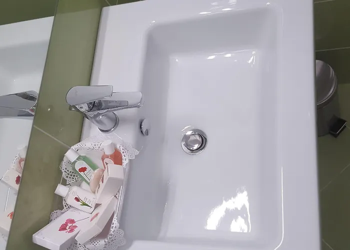 Residenza Burmaria Free Parking Alojamento de Acomodação e Pequeno-almoço 4*