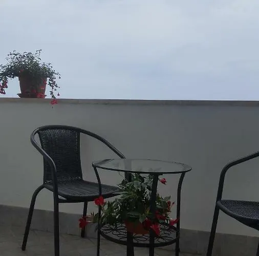 Residenza Burmaria Free Parking Alojamento de Acomodação e Pequeno-almoço 4*