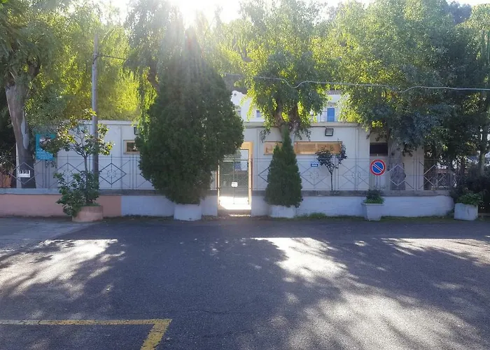 Residenza Burmaria Free Parking Alojamento de Acomodação e Pequeno-almoço 4*